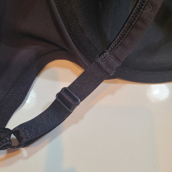 Bali Black Bra in Size 40D - Picture 9 of 9